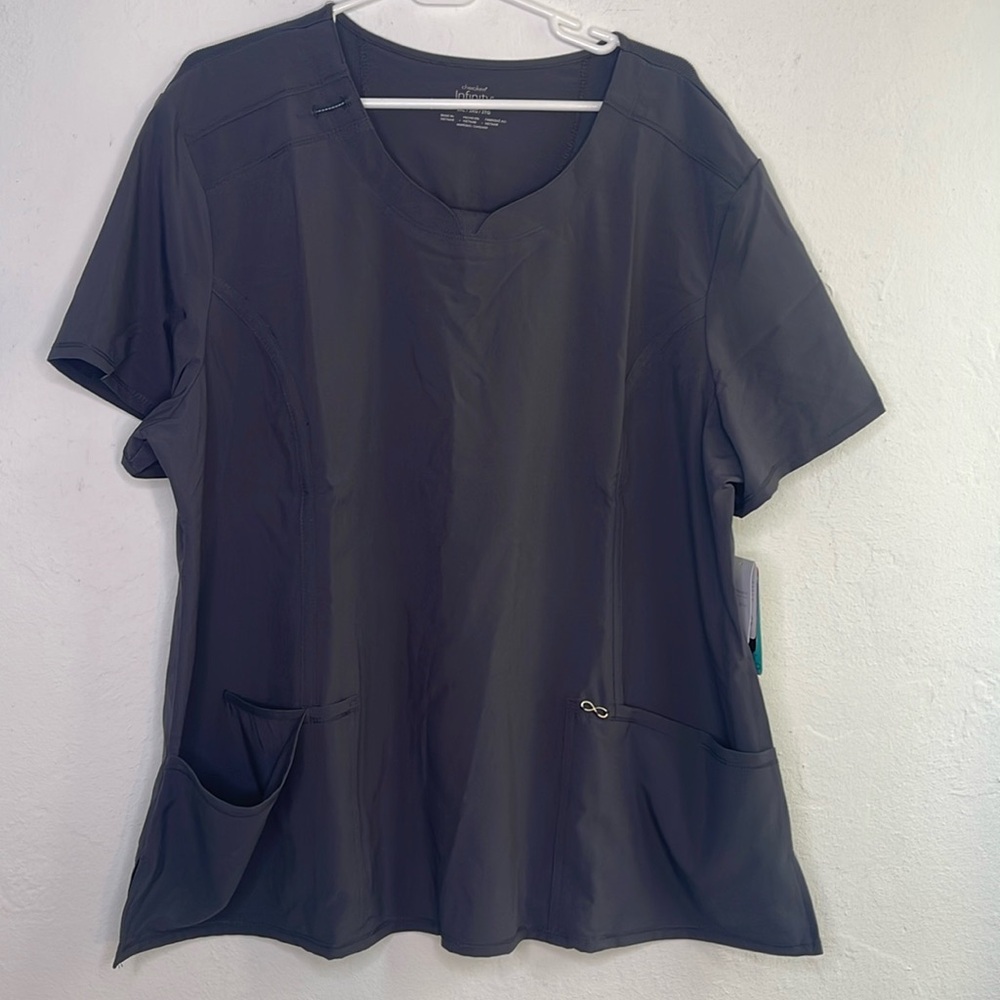 Cherokee Infinity Uniform/Scrub Top NWT Women’s Size 3X Wrinkle resistant